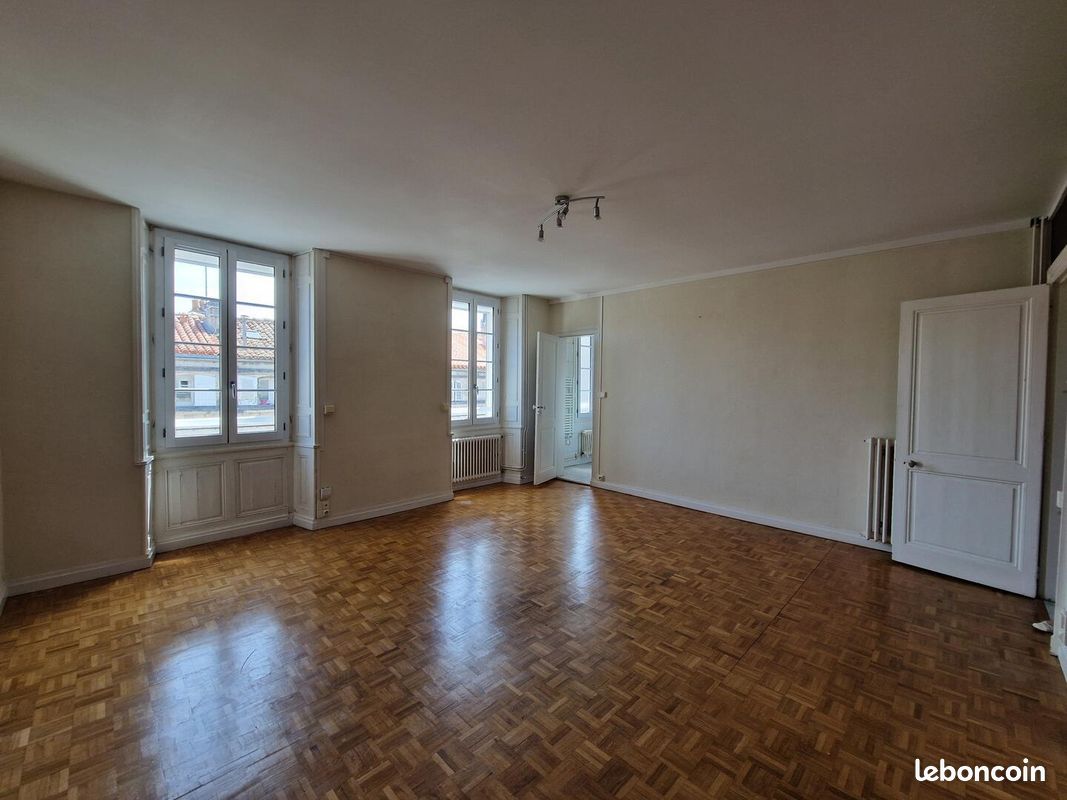 Appartement 59 m² · à Angoulême · 59 m² · 590 €