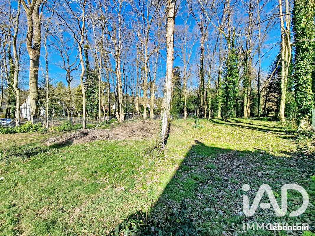 Terrain 700 m² · à Briis-sous-Forges · 700 m² · 175 000 €