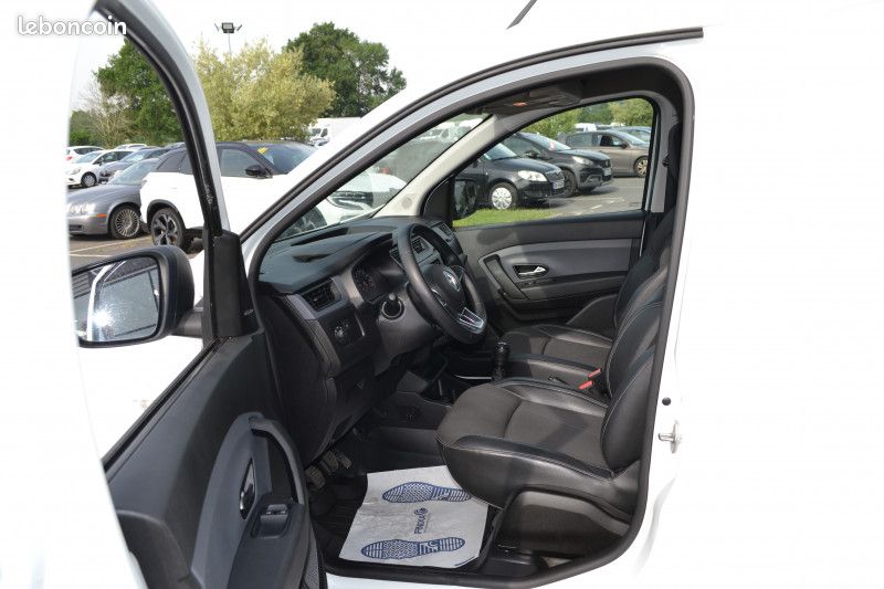 Renault EXPRESS VAN 1.5 BLUE DCI 75CH ESSENTIEL 22 (image 8)