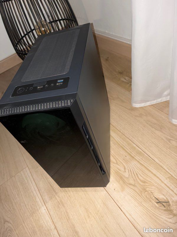 Boîtier PC ALIMENTATION ET CARTE MÈRE VENDUE SÉPARÉ (image 1)