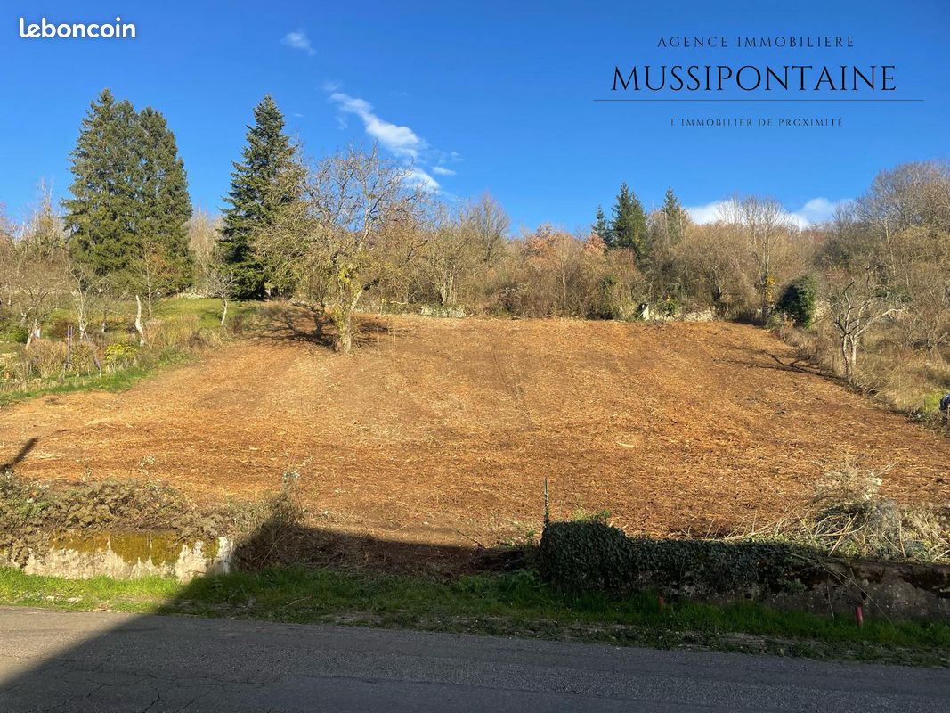 Terrain 2105 m² Waville (image 1)