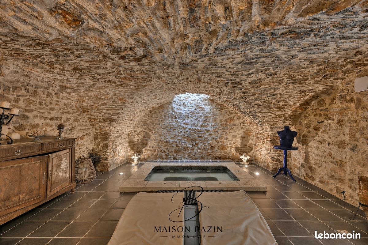 Maison 4 pièces 110 m² · à Bagnols-sur-Cèze · 110 m² · 320 000 €
