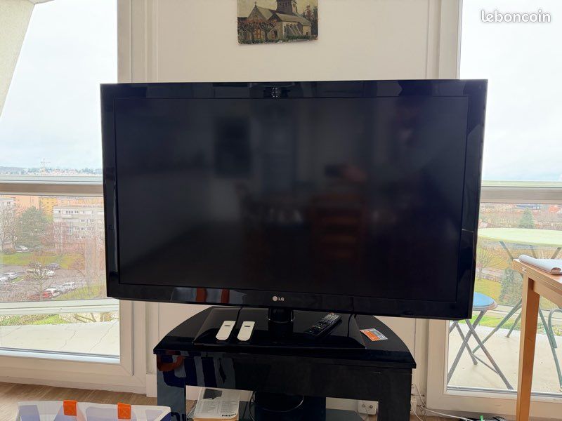 Support Mural Pour TV LG 52LD550-UB – Occasion