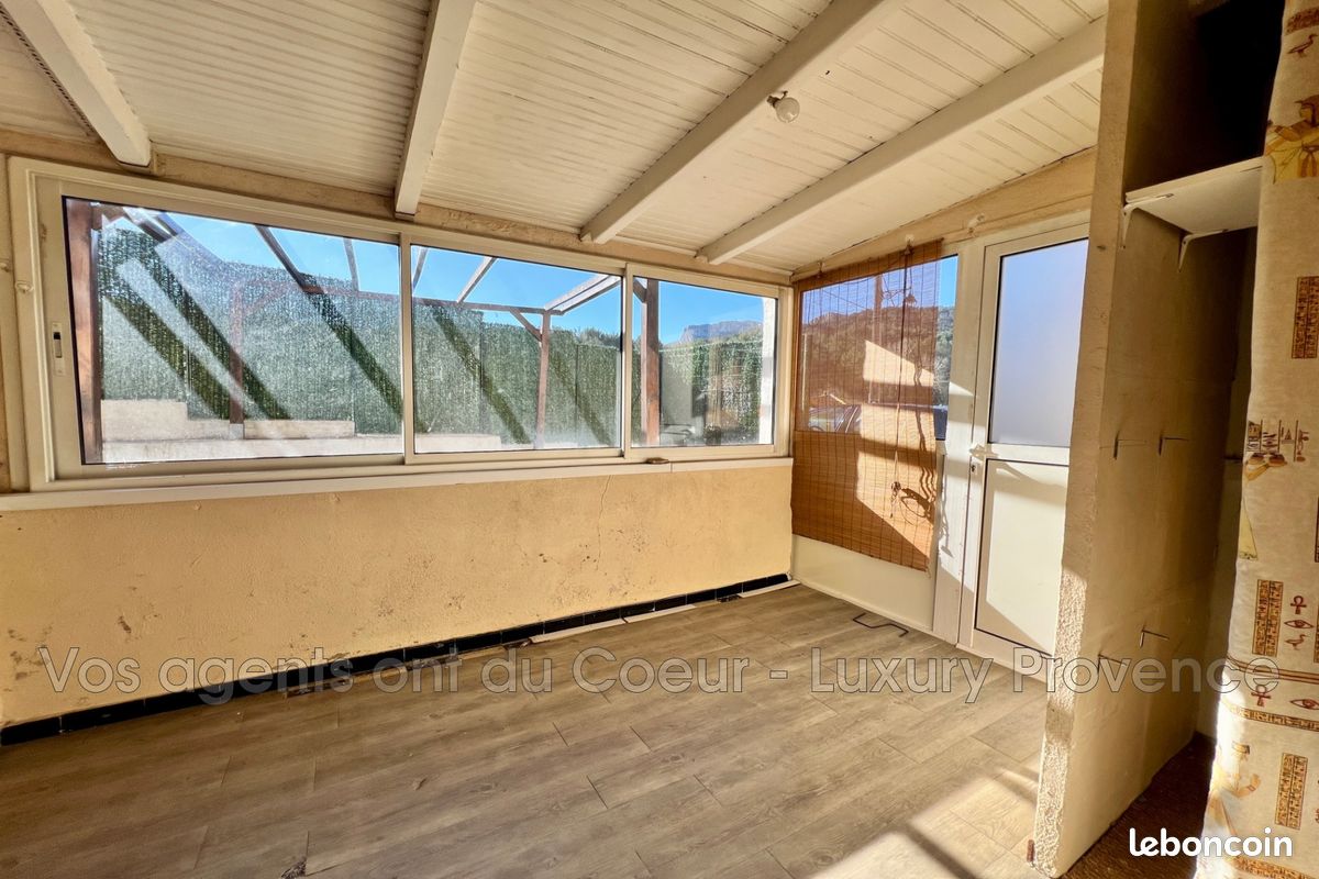 Maison 3 pièces 74 m² · à Saint-Savournin · 74 m² · 189 000 €