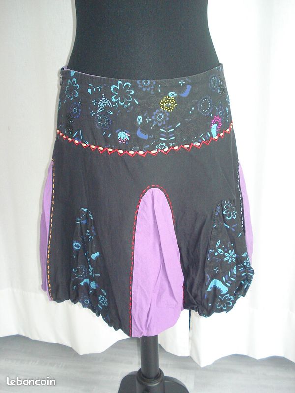 Jupe Desigual Taille M (38) – Multicouleur – Longueur Genou – Évasée – Occasion