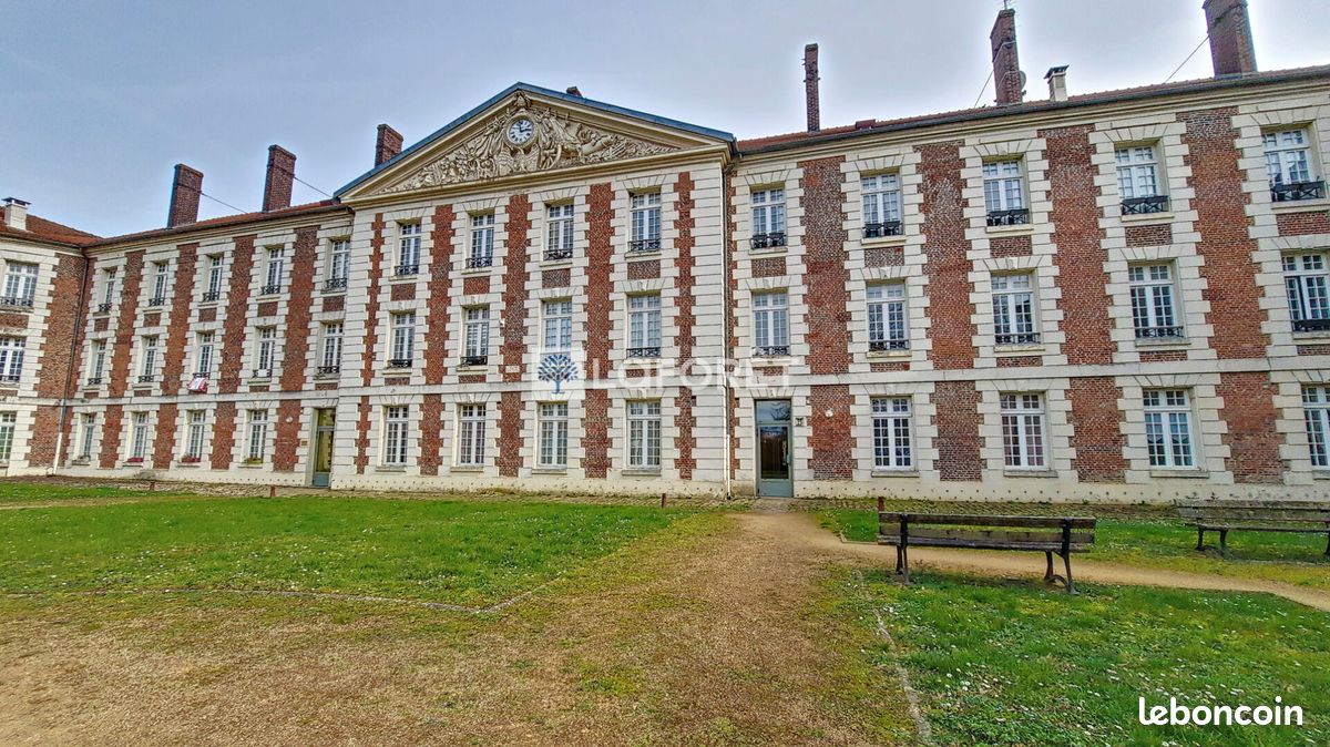 Appartement 4 pièces 91 m² · à La Fère · 91 m² · 79 900 €