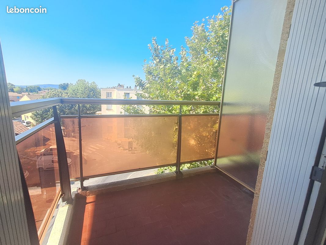 Appartement 3 pièces 66 m² · à Salon-de-Provence · 66 m² · 185 000 €