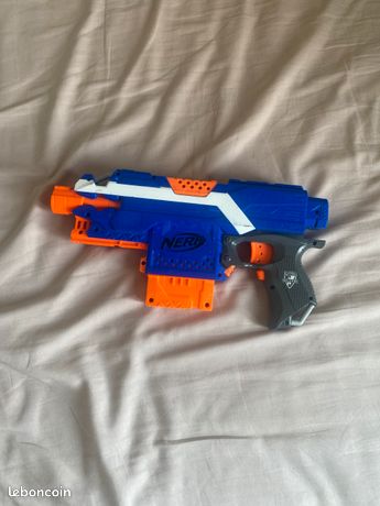 Blaster NERF RETALIATOR ELITE + 40 Munitions + Support - Très Bon État - Modèle RARE