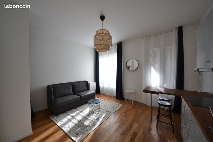 Location studio meublé parfait état