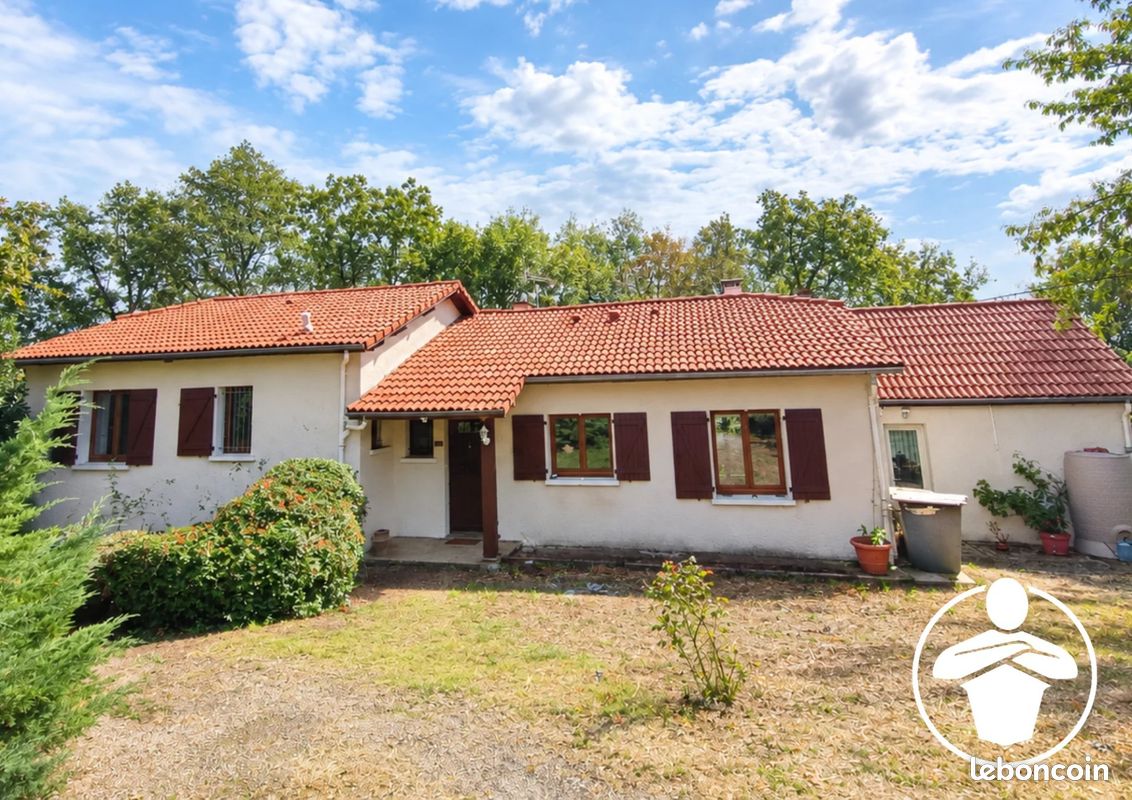 Maison 5 pièces 148 m² · à Saint-Hilaire-de-Lusignan · 148 m² · 245 000 €
