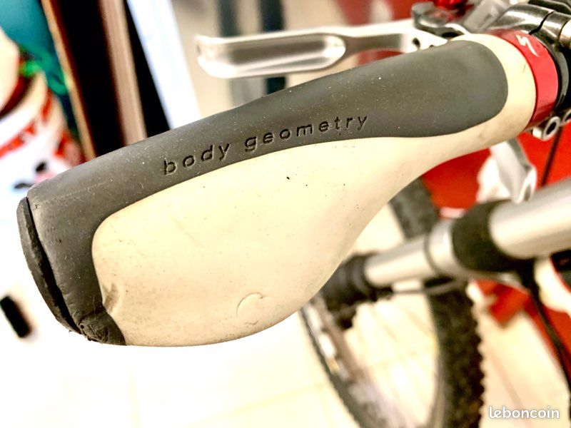 VTT tout suspendu Cannondale Rush carbone Vélos