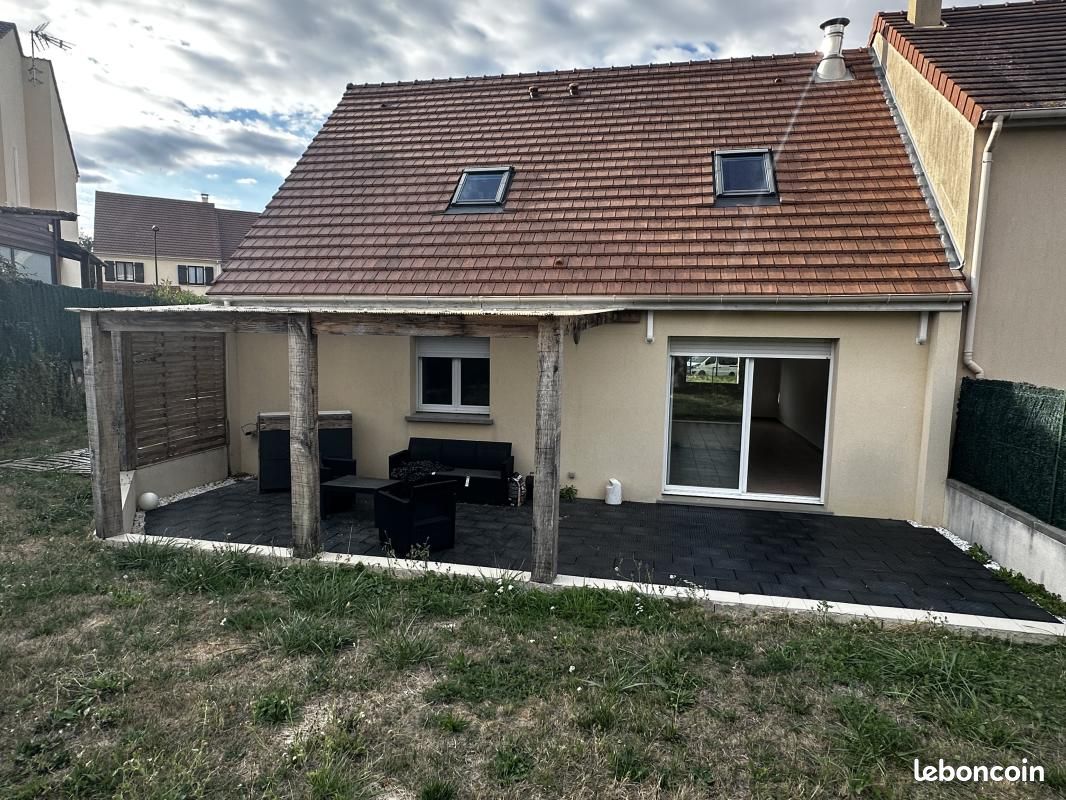 Maison 5 pièces 94 m² · à La Ferté-Gaucher · 94 m² · 235 400 €