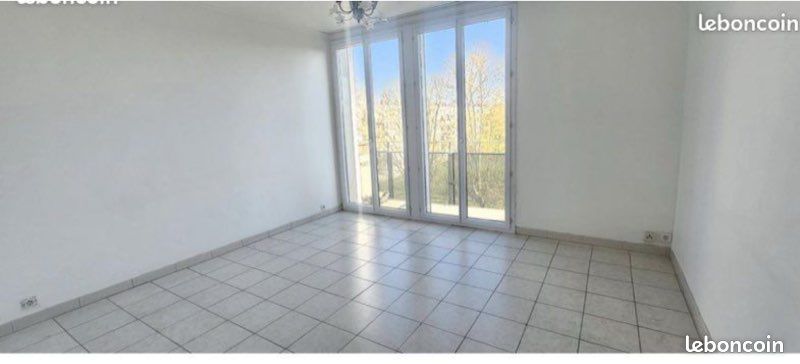 Appartement 4 pièces 70 m² · à Saint-Priest · 70 m² · 145 000 €