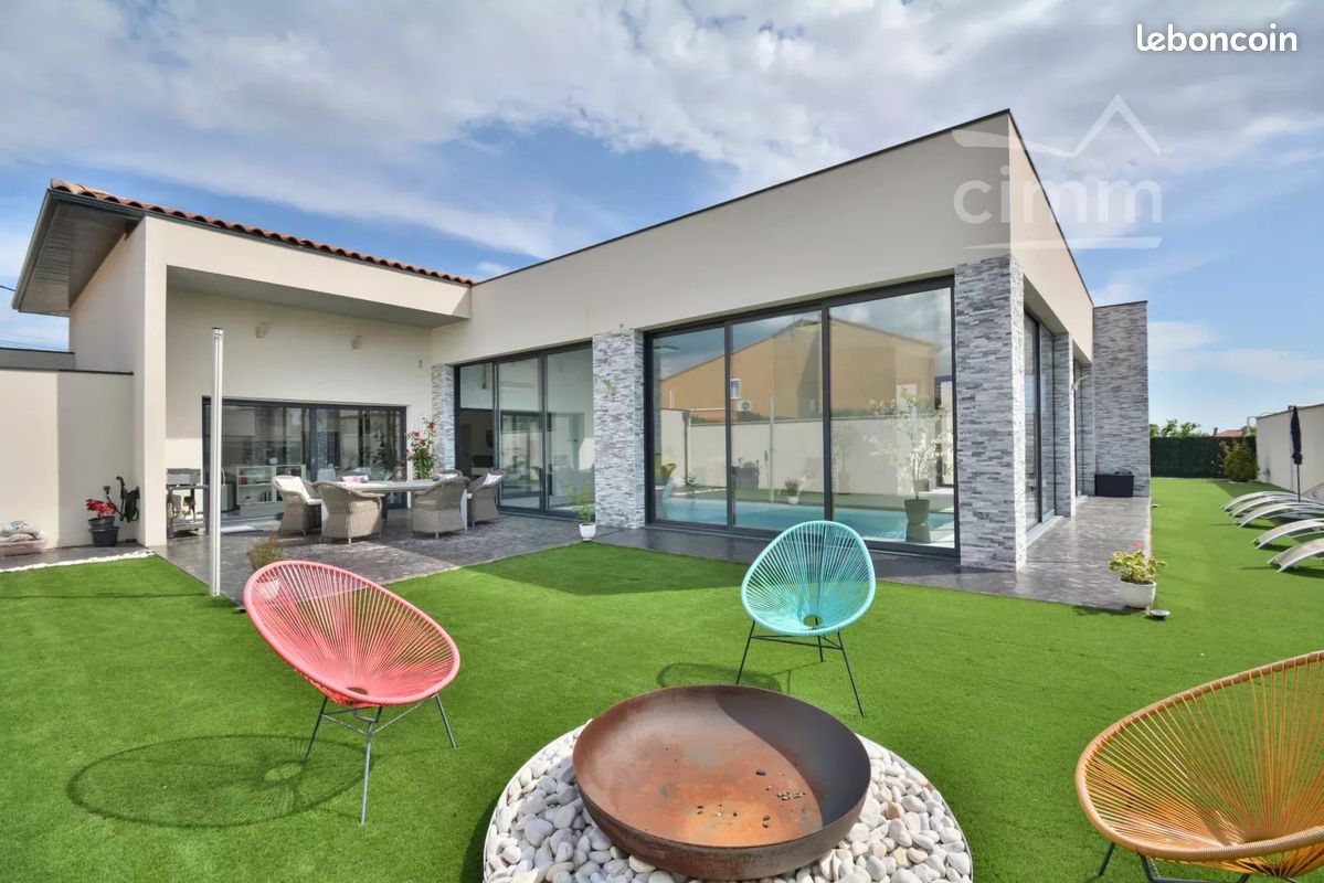 Maison 6 pièces 259 m² · à Thuir · 259 m² · 955 000 €