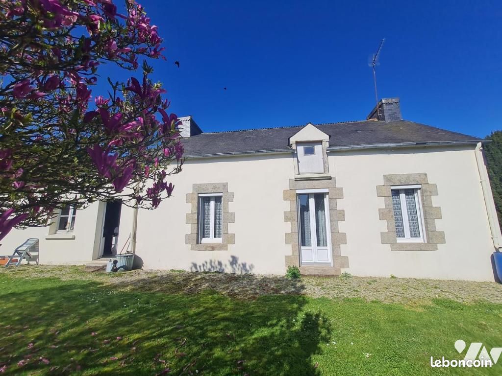Maison 3 pièces 84 m² · à Crédin · 84 m² · 90 000 €