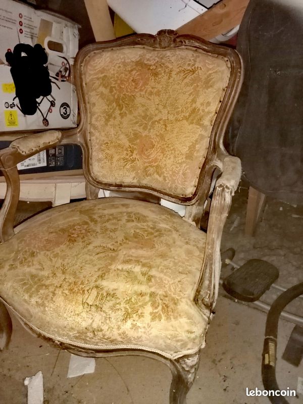 Fauteuil de style (image 1)