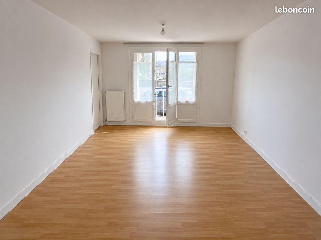Appartement 3 pièces 65 m² · à Charleville-Mézières · 65 m² · 560 €