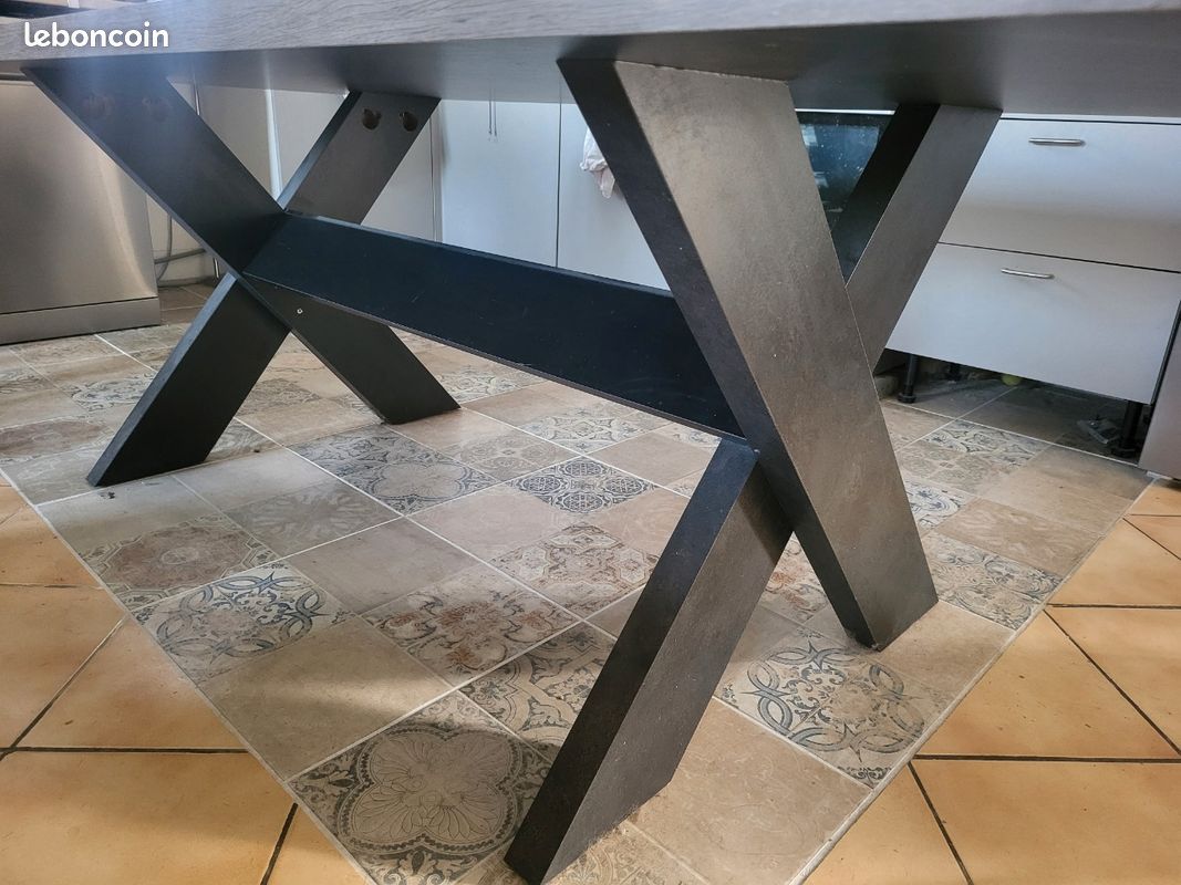 Grande table 🌸 tbe (image 3)