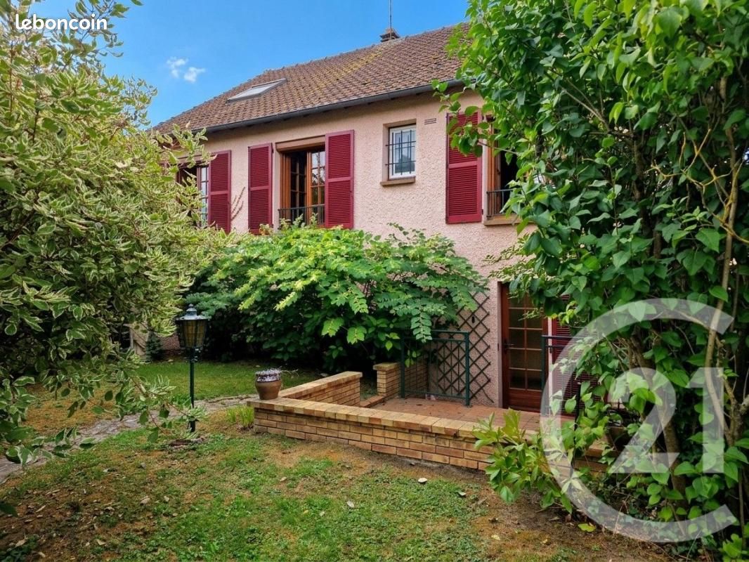 Maison 4 pièces 122 m² · à Saint-Soupplets · 122 m² · 313 000 €