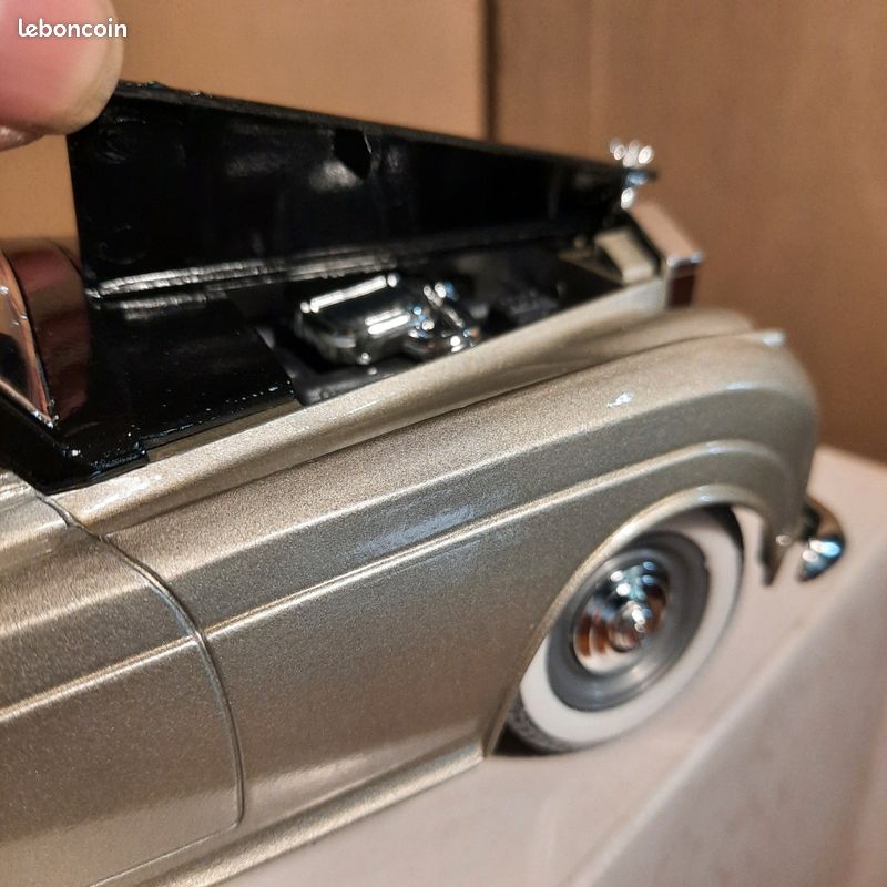 Solido Prestige 1:18 – Rolls Royce Corniche Cabriolet Blanc Nacré, Réf. 8006, Collection