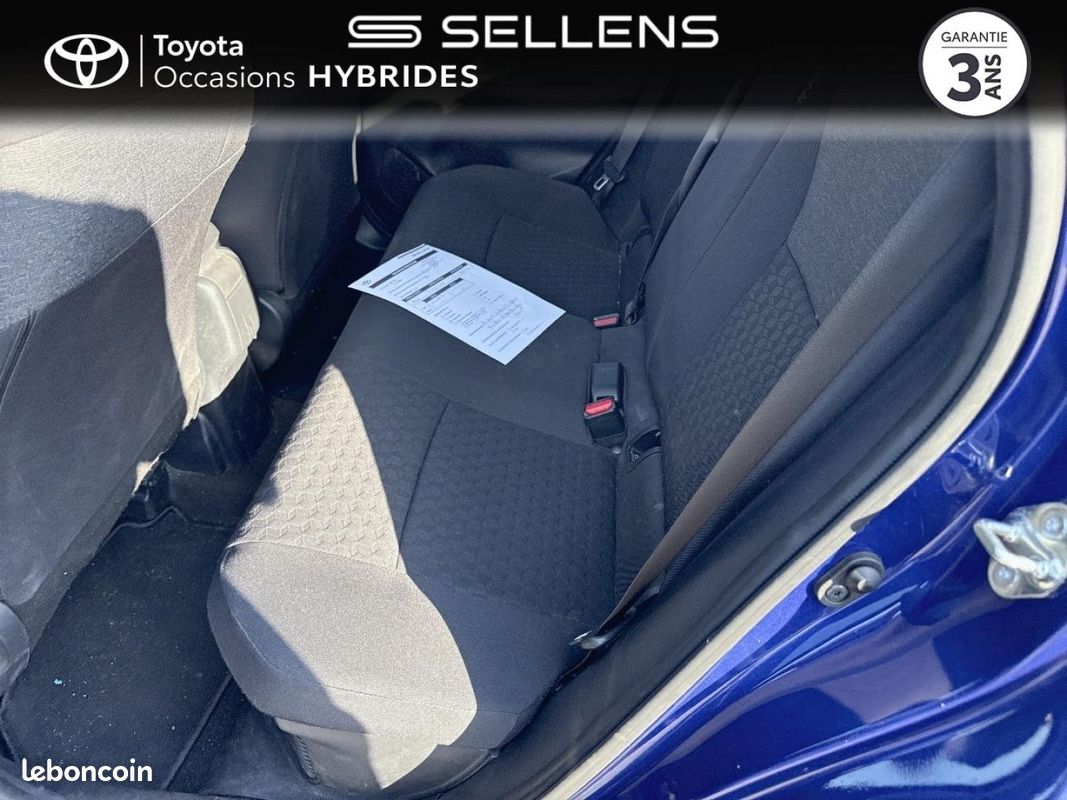 Toyota Yaris 116h Design 5p (image 12)