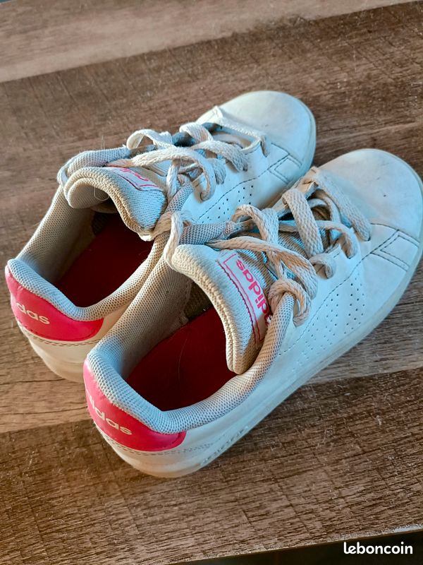 Baskets Adidas fille pointure 30 (image 3)