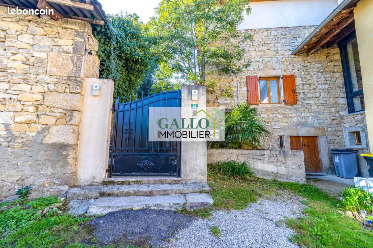 Maison 5 pièces 117 m² · à Vaulx-Milieu · 117 m² · 340 000 €