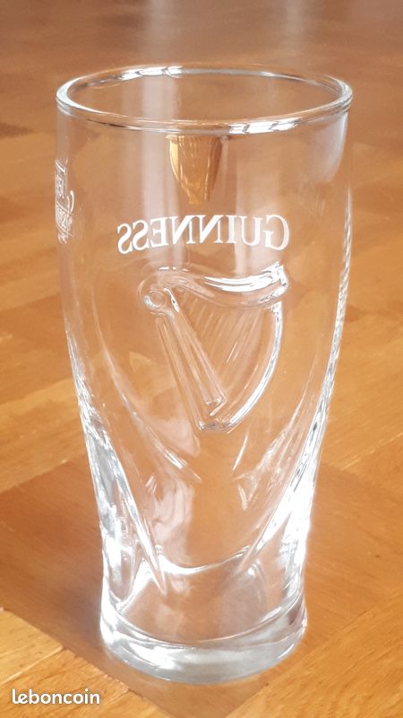 Collector , grand verre à bière GUINNESS VINTAGE , 59 cl