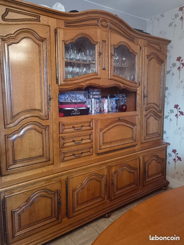 Buffet, table, 4 chaises et meuble tv (image 1)