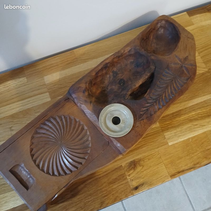 Écritoire de bureau ancien en Pin cembro du Queyras sculpté / Plumier vintage (image 8)