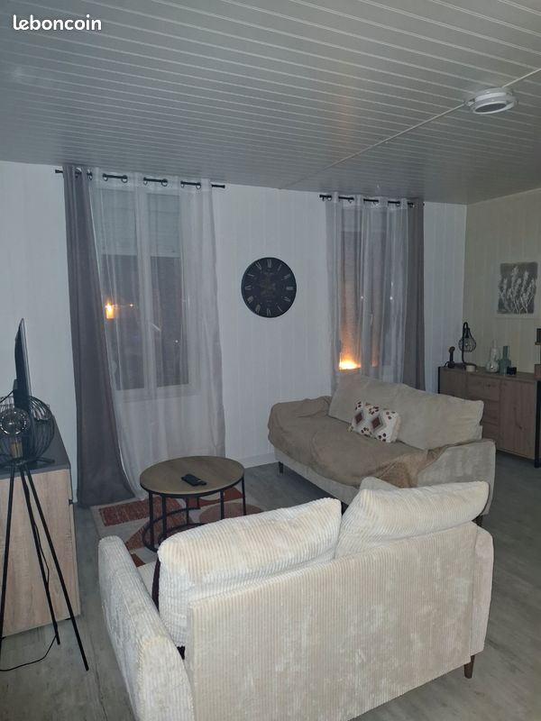 Canape (image 1)