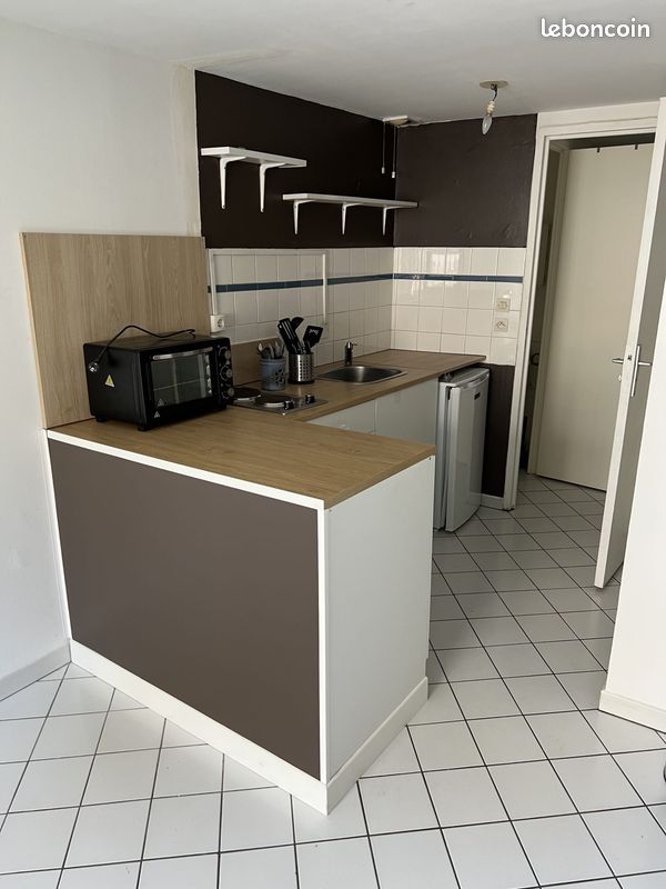 Appartement 1 pièce 25 m² · à Toulon · 25 m² · 465 €/mois