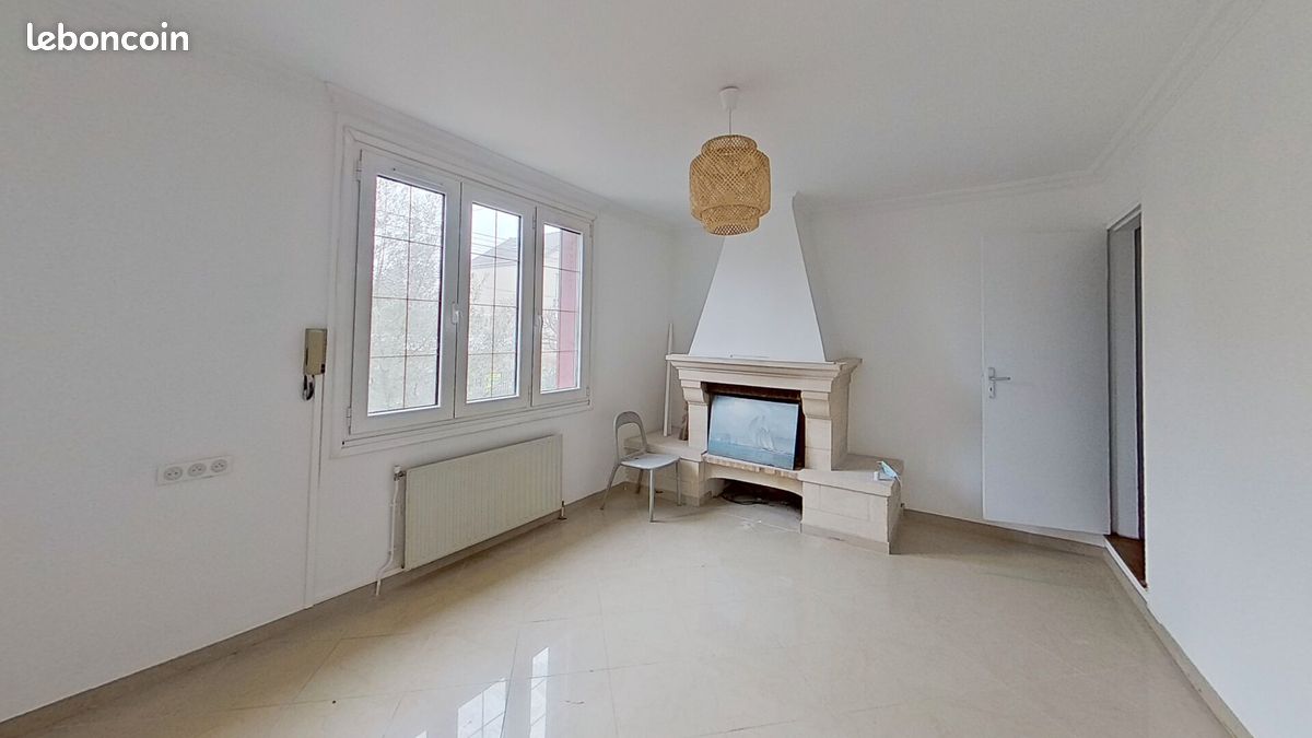 Maison a louer stains - 10 pièce(s) - 165 m2 - Surfyn