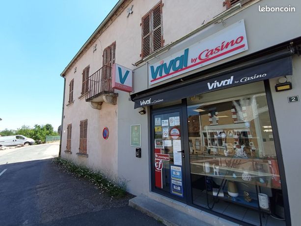 Immeuble 12 pièces 250 m²