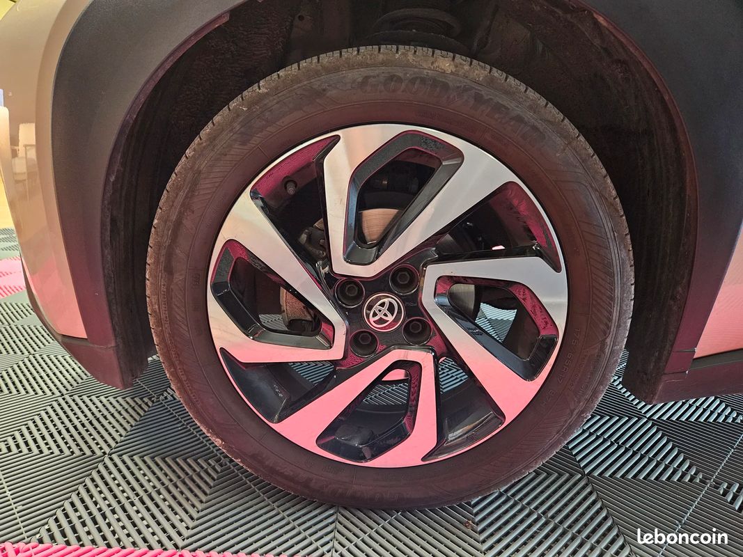 Toyota AYGO X Design 1.0 VVTi 12V 72 cv (image 14)