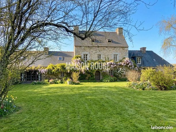 Maison 10 pièces 243 m²
