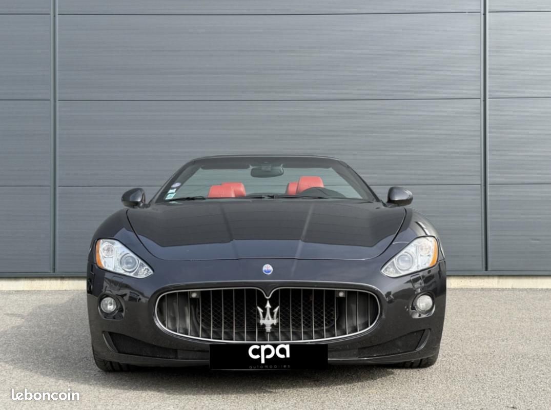 Maserati Grancabrio V8 4.7 440 CH BOITE ZF / FRANCAISE 3IEME MAIN REVISION POUR LA VENTE (image 20)