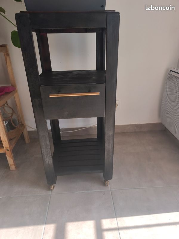 Meuble d'appoint (image 1)