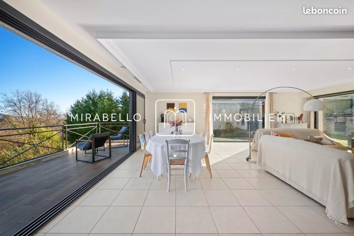 Maison 7 pièces 220 m² (image 9)