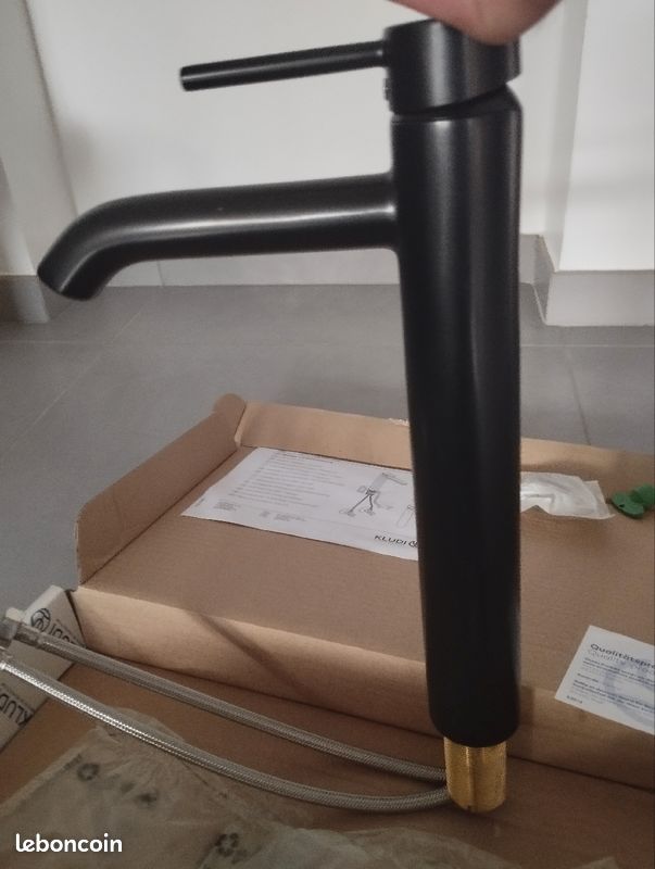 Mitigeur lavabo haut noir KLUDI (image 2)