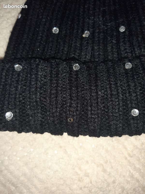 Bonnet noir strass pompons H&M (image 2)