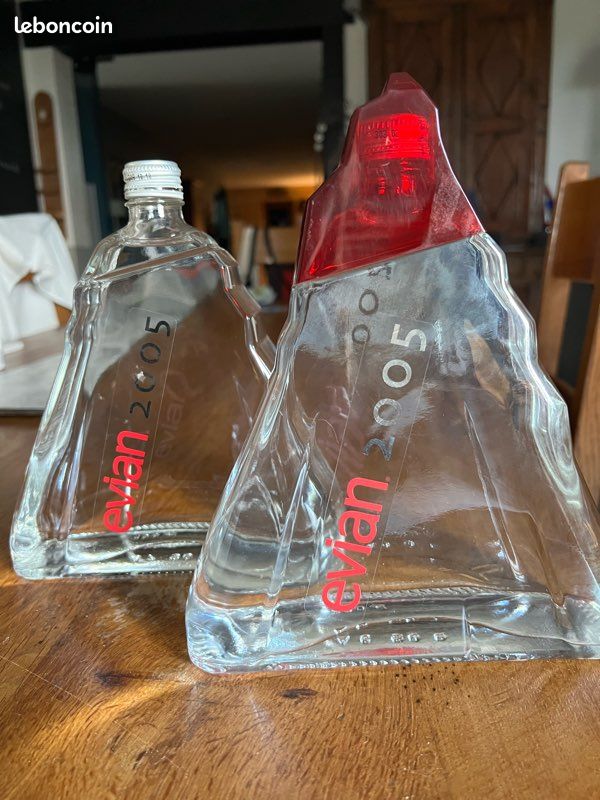 Evian : Des Bouteilles D'eau Destinées à La Destruction Mises En Vente Par Erreur 1450372