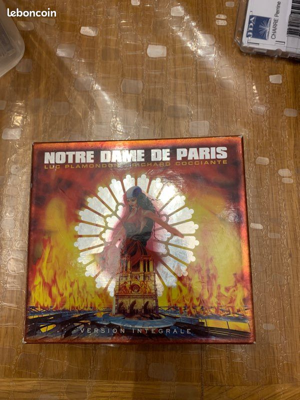 Coffret 2Cd notre dame de Paris (image 1)