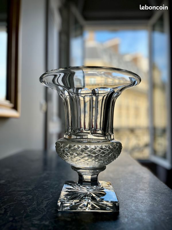 Vase En Cristal Saint Louis France - Design Contemporain Et Estampillé