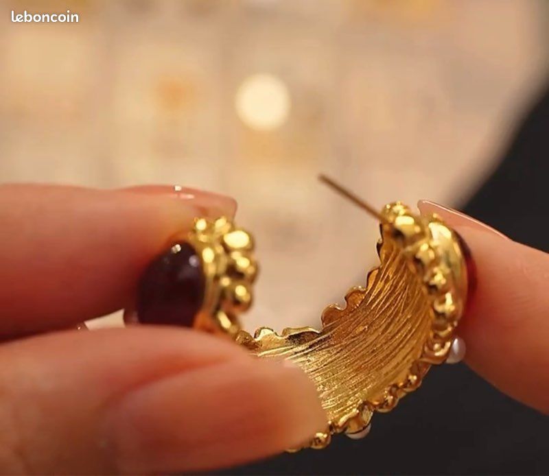Pour le Dîner de Noël 🎄 Boucles d’Oreilles Vintage Plaquées Or 18K (image 5)