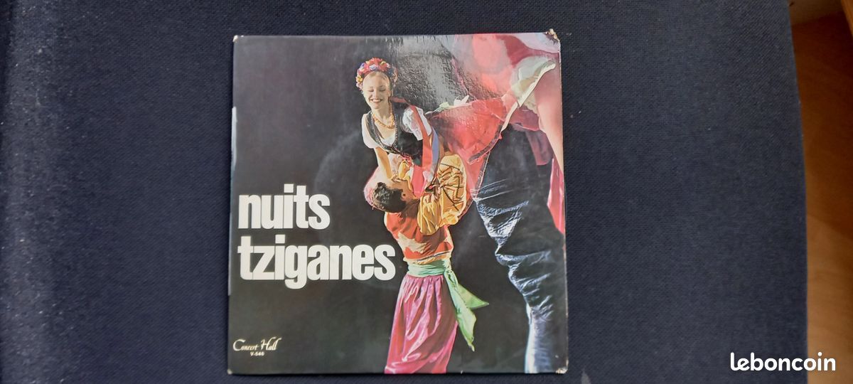 Nuits Tziganes. Disque Vinyle 45 Tours (image 1)