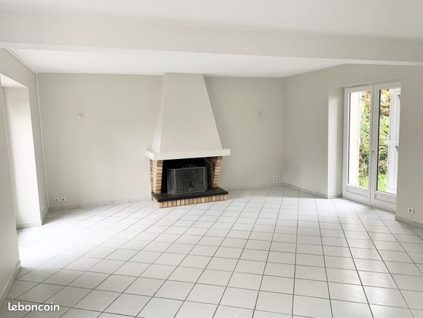 Maison a louer plaisir - 5 pièce(s) - 118 m2 - Surfyn