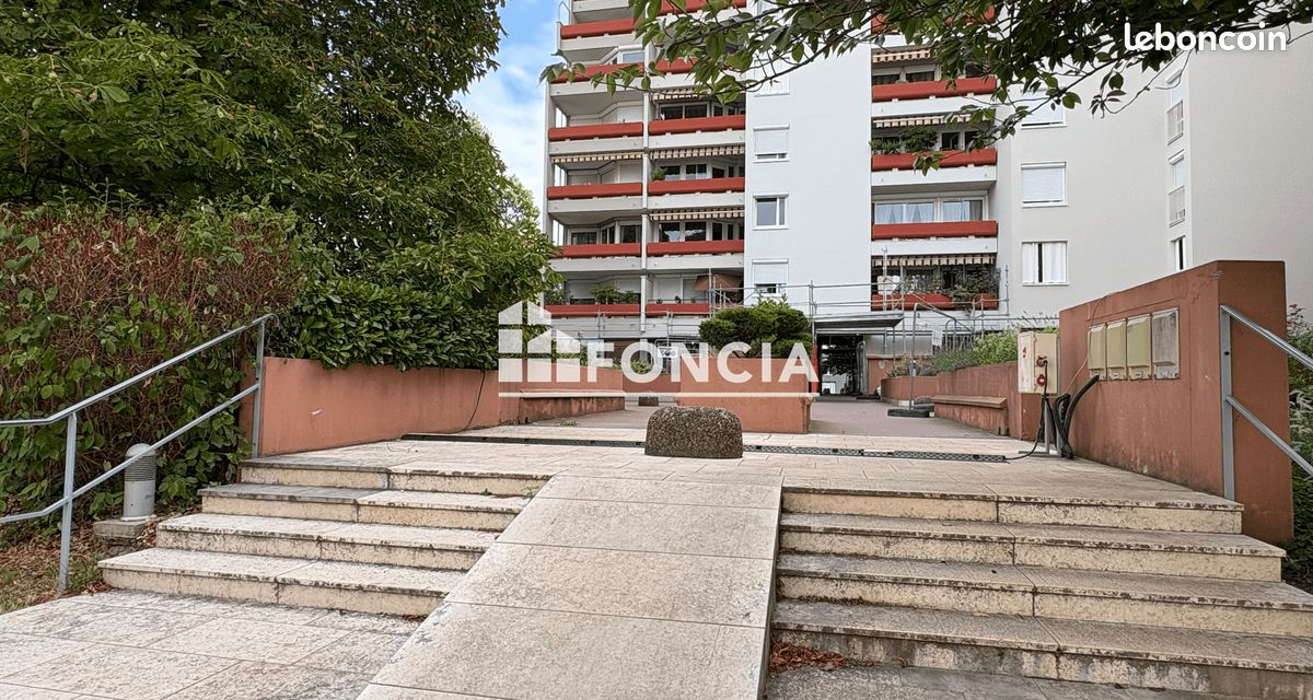 Appartement 3 pièces 65 m² · à Villeurbanne · 65 m² · 987 €/mois