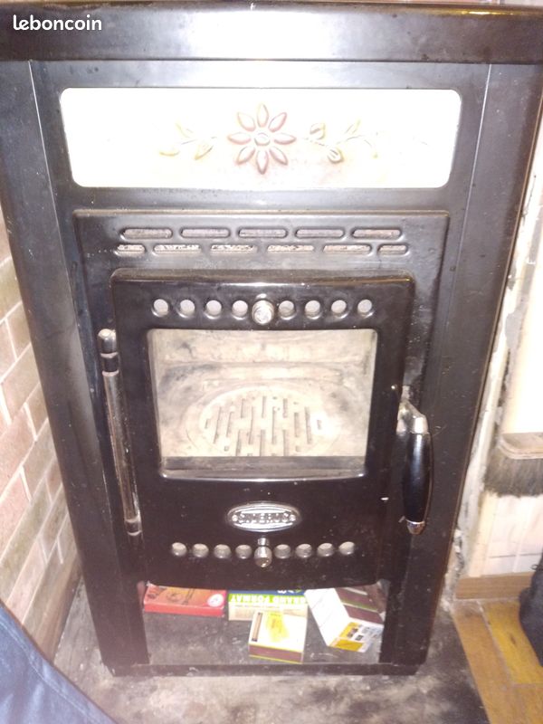 Poêle à bois (image 1)