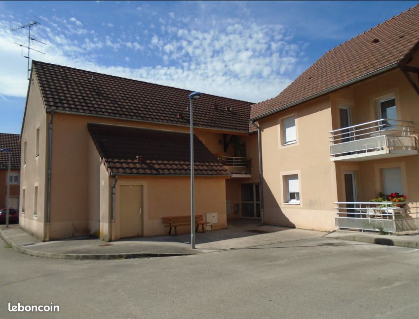 Appartement 3 pièces 68 m² · à Saint-Martin-en-Bresse · 68 m² · 555 €/mois
